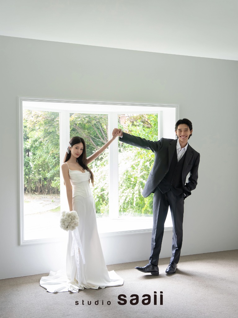 스튜디오 · 스튜디오 사이 상품 사진