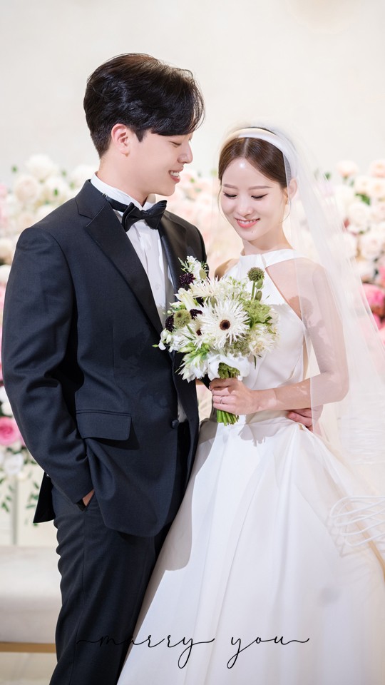 빛나는 하루, 감동의 순간을 담는 매리유 본식스냅_2인작가